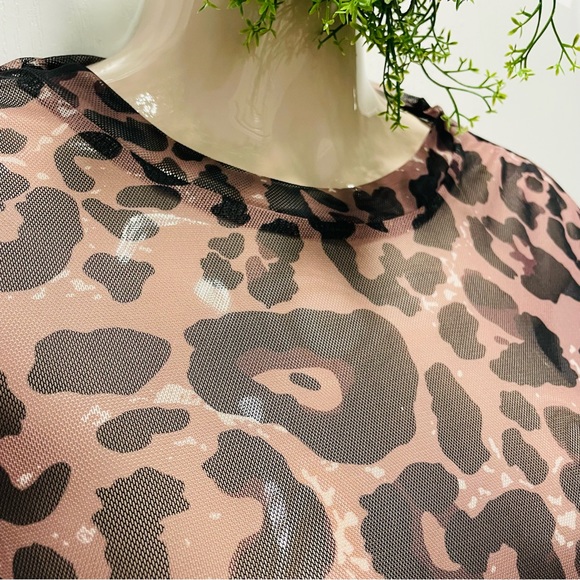 🌸3 for $20 SHEIN Leopard SheerTop long sleeves Size M Animal Print Apparel 🐅 - Picture 3 of 12